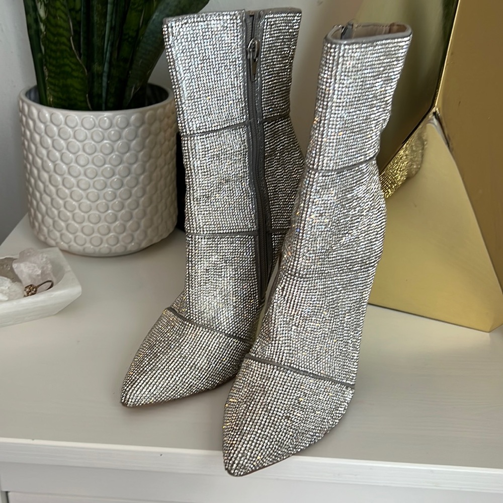 Steve Madden Rhinestone Boots /Booties - Barely Used